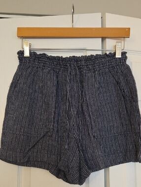 Time and Tru Navy and White Striped Pull-On Shorts